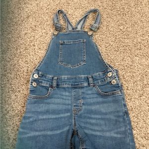 Girl’s Arizona shorts/overalls